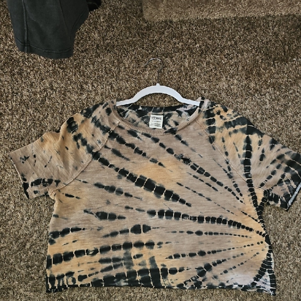 Vs PINK Gorgeous Sz XS Womens Tie Dye Tshirt